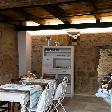 ゲストハウス Liela - Ospitalita Di Borgata Roccavignale