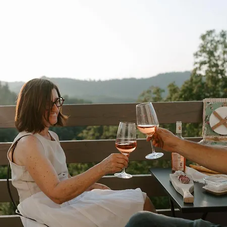 ゲストハウス Liela - Ospitalita Di Borgata Roccavignale