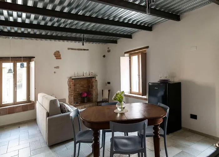 Pensionat Liela - Ospitalita Di Borgata 3*